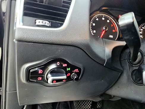 Used 2015 Audi Q5 2.0T Premium image 37