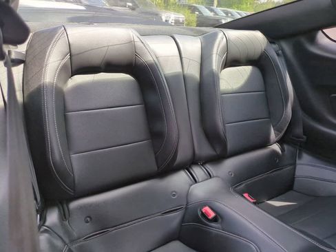 Used 2019 Ford Mustang GT Premium w/ Equipment Group 401A RWD image 13