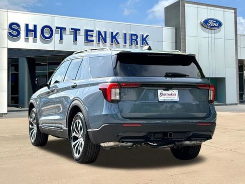 New 2026 Ford Explorer ST-Line RWD image 7