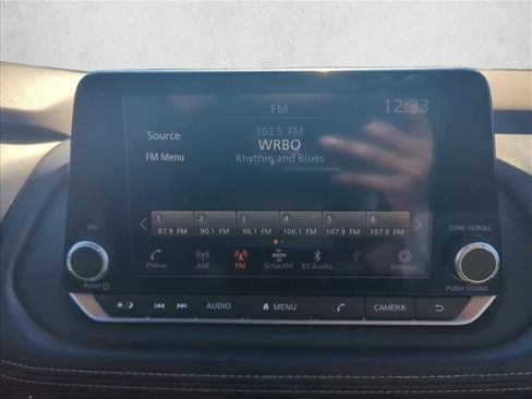 Used 2023 Nissan Rogue SV image 13