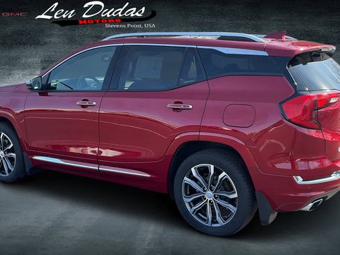 Used 2019 GMC Terrain Denali w/ Driver Alert Package II image 3