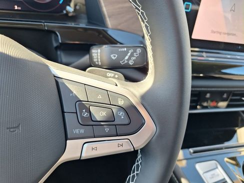 New 2026 Volkswagen Atlas SE image 24