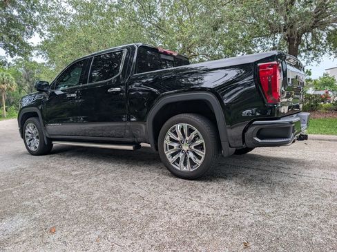 Used 2024 GMC Sierra 1500 Denali w/ Denali Reserve Package RWD image 6