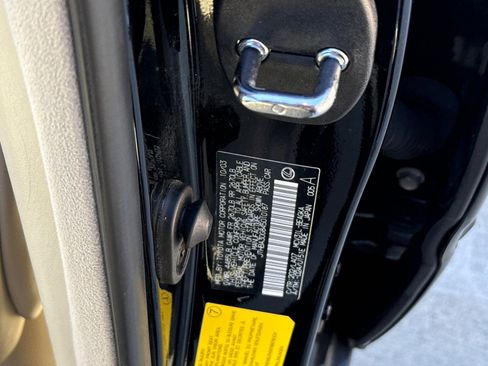 Used 2004 Lexus ES 330 image 22