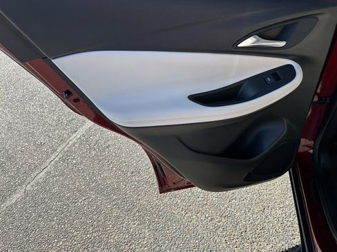 Used 2025 Buick Encore GX Preferred image 16