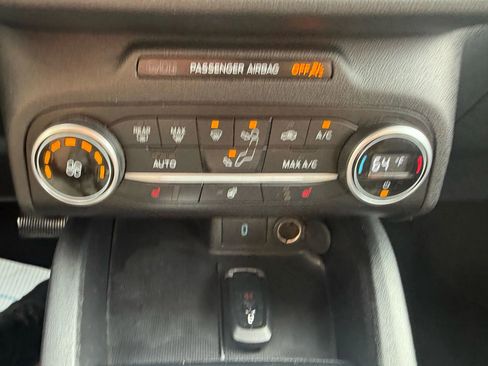 Used 2020 Ford Escape SEL image 19