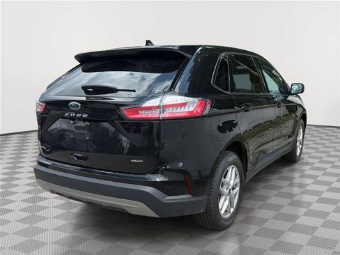 Certified 2024 Ford Edge SEL AWD/4WD image 4