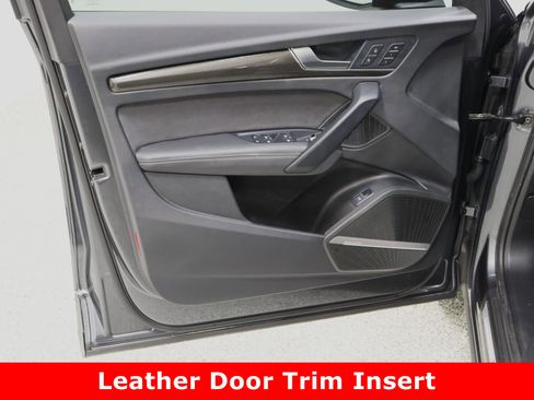 Used 2024 Audi SQ5 Prestige image 12