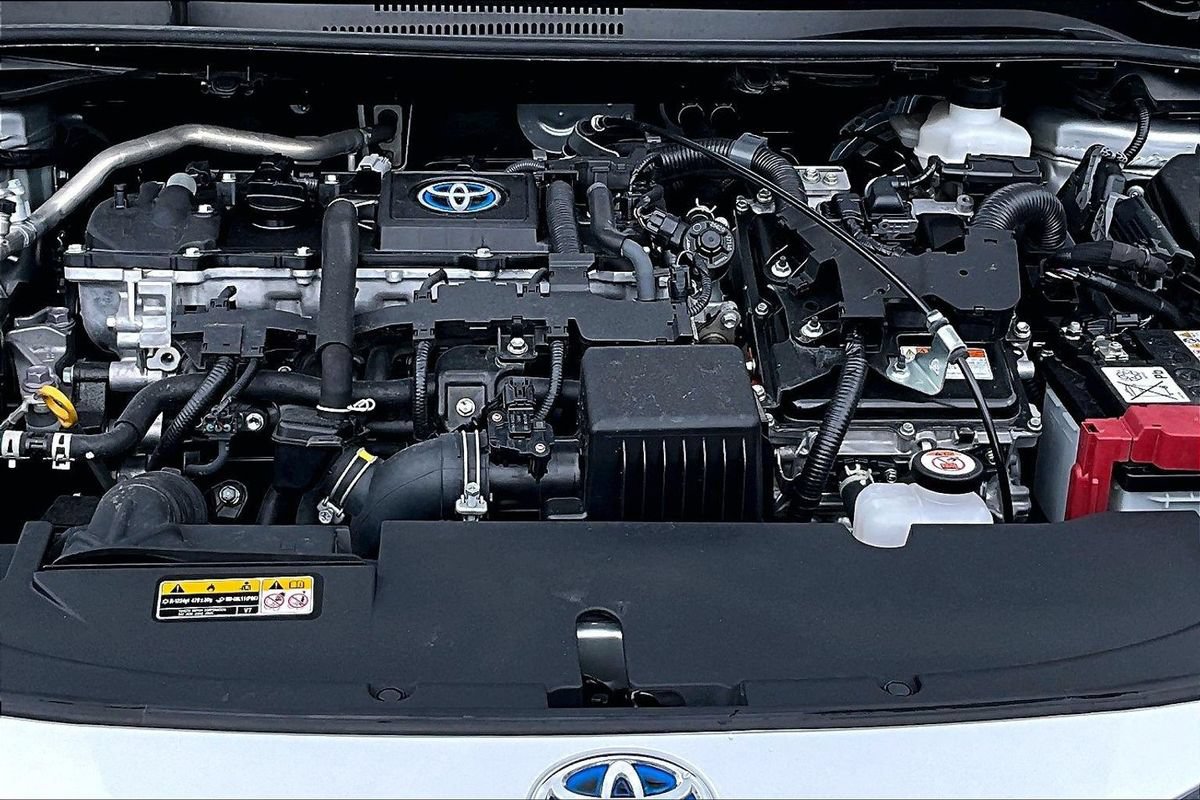 Used 2024 Toyota Corolla SE FWD image 32