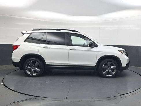 Used 2020 Honda Passport Touring image 3