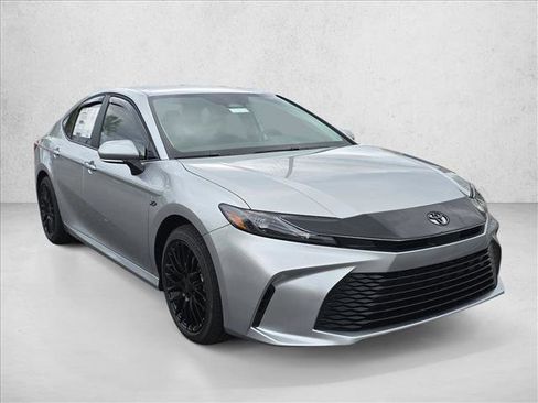 New 2026 Toyota Camry LE image 10
