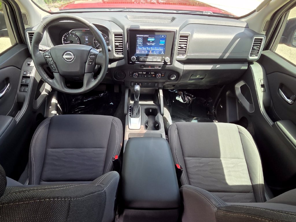 Used 2024 Nissan Frontier SV w/ SV Convenience Package RWD image 24