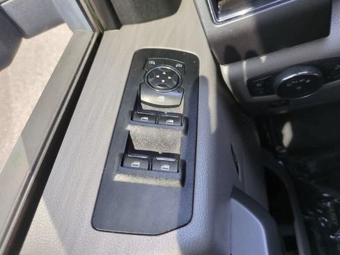 Used 2019 Ford F150 XLT AWD/4WD image 22