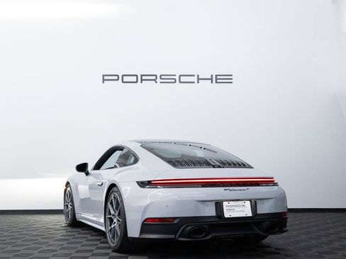 Certified 2025 Porsche 911 Carrera T RWD image 3