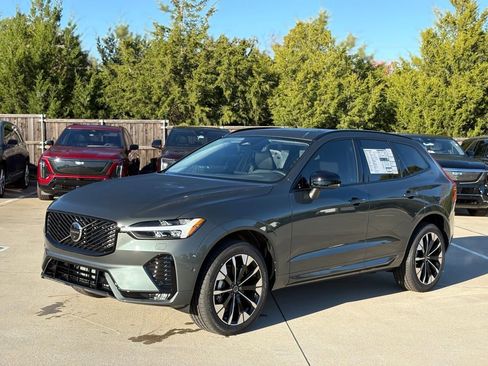 New 2026 Volvo XC60 B5 Plus w/ Protection Package Premier image 6