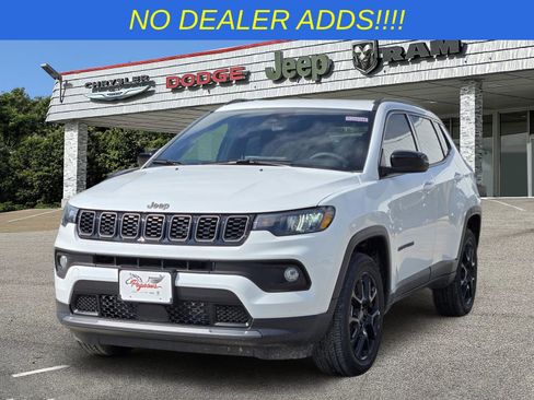 New 2026 Jeep Compass Latitude image 2