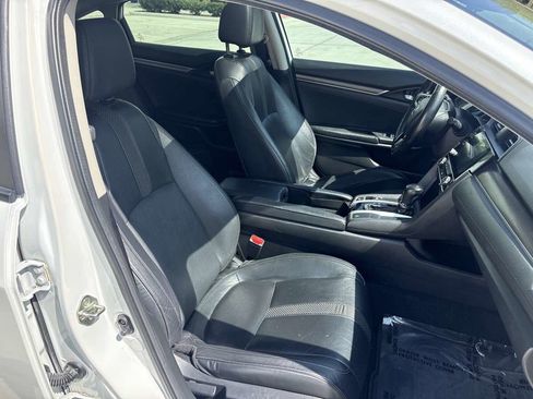 Used 2019 Honda Civic EX-L image 16