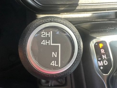 Used 2026 Jeep Gladiator Sport AWD/4WD image 18