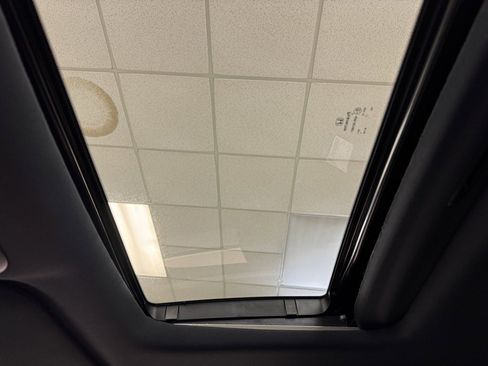 Used 2025 Honda Odyssey Sport-L image 46