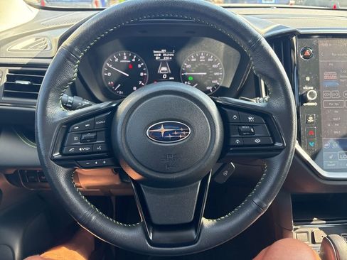 Used 2023 Subaru Ascent Onyx Edition AWD/4WD image 2