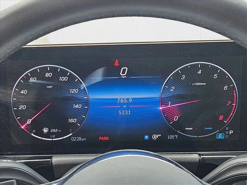 Used 2025 Mercedes-Benz GLA 250 image 11