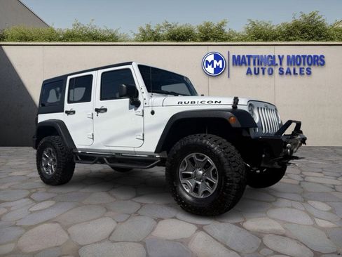 Used 2017 Jeep Wrangler Unlimited Rubicon w/ Connectivity Group image 1
