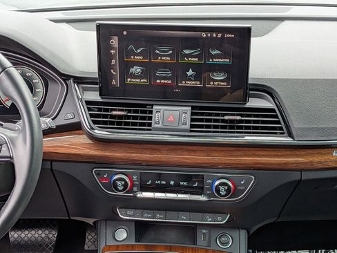 Used 2023 Audi Q5 2.0T Premium Plus w/ Premium Plus Package image 33