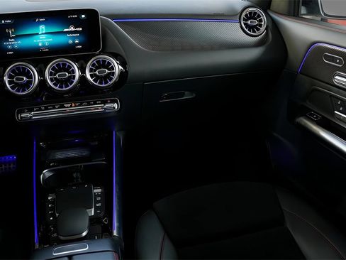 Used 2021 Mercedes-Benz GLA 45 AMG GLA 45 AMG image 64