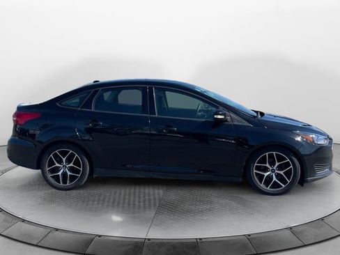 Used 2018 Ford Focus SEL image 6