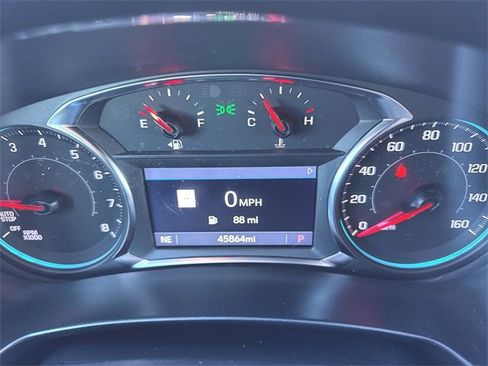 Used 2024 Chevrolet Equinox Premier image 12