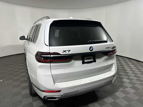 New 2026 BMW X7 xDrive40i w/ Premium Package image 3