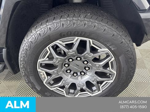 Used 2024 GMC Hummer EV 3X AWD/4WD image 15