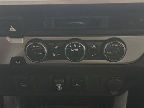 Used 2021 Toyota Tacoma SR5 image 18