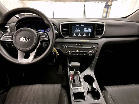 Used 2021 Kia Sportage LX image 14