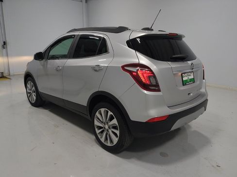 Used 2020 Buick Encore Preferred FWD image 5