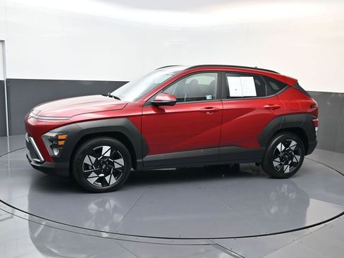 Certified 2025 Hyundai Kona SEL FWD image 7