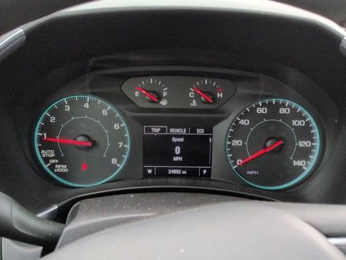 Used 2023 Chevrolet Equinox LS w/ Driver Confidence II Package FWD image 10