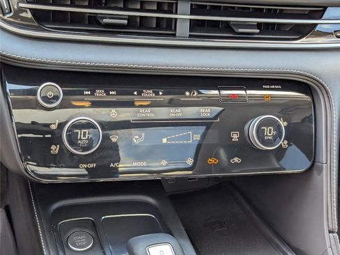 Used 2023 INFINITI QX60 Luxe w/ Cargo Package image 33