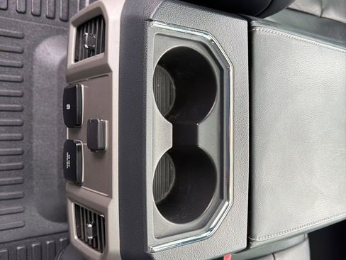 Used 2022 Ford F350 Lariat w/ Lariat Ultimate Package image 23