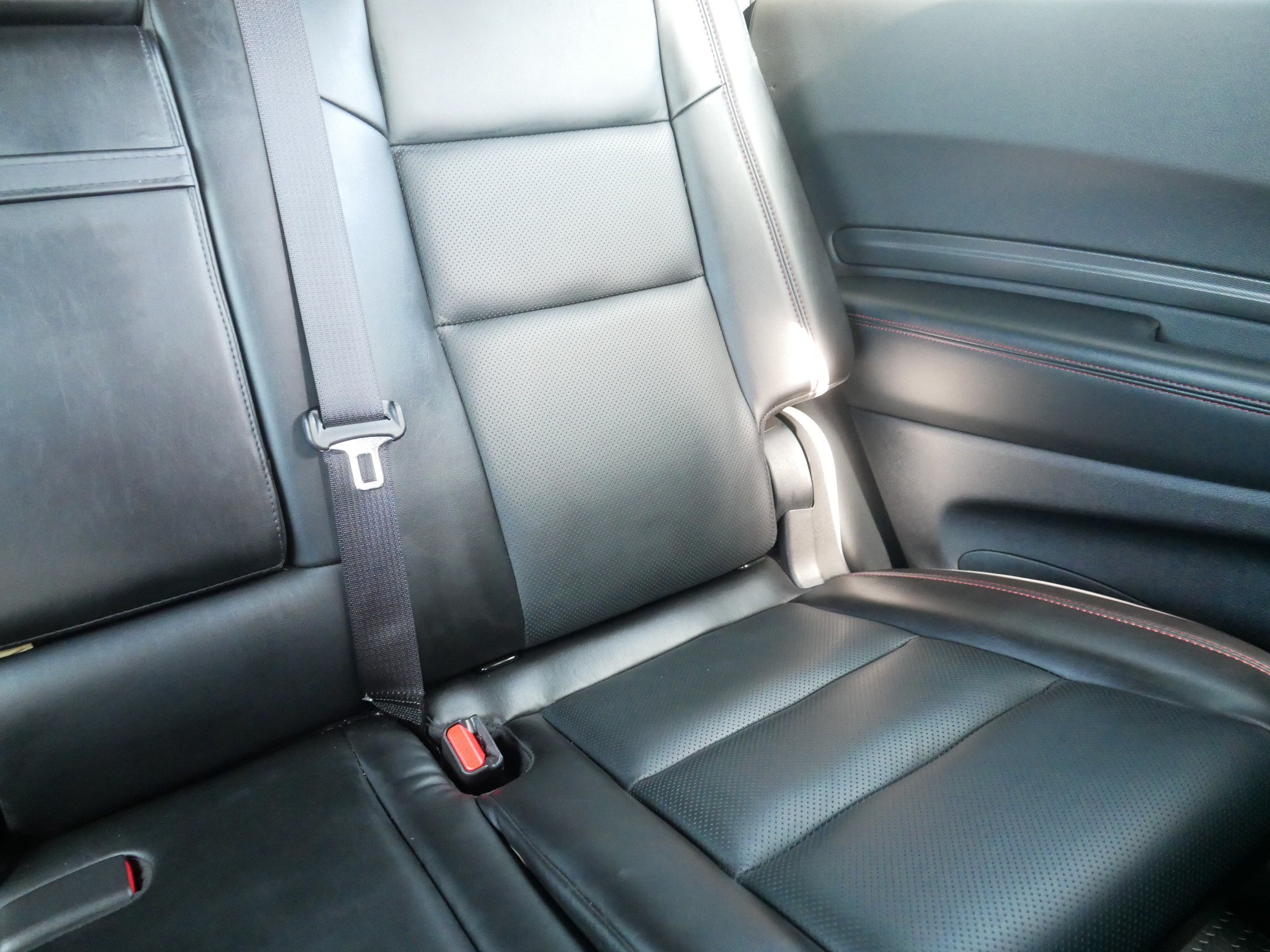 Used 2025 Dodge Durango GT AWD/4WD image 14