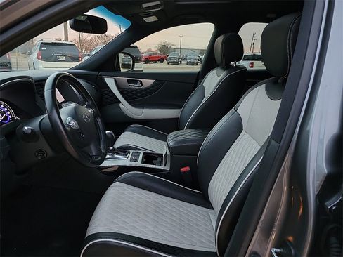 Used 2017 INFINITI QX70 2WD w/ Limited Package image 19