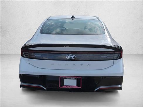 Certified 2026 Hyundai Sonata SEL FWD image 8
