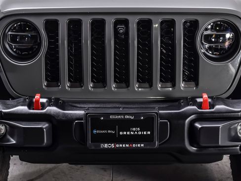 Used 2021 Jeep Gladiator Rubicon AWD/4WD image 8