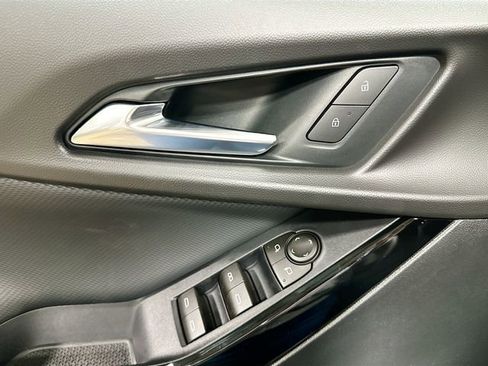 New 2026 Chevrolet Equinox LT w/ Safety and Technology Package FWD image 21