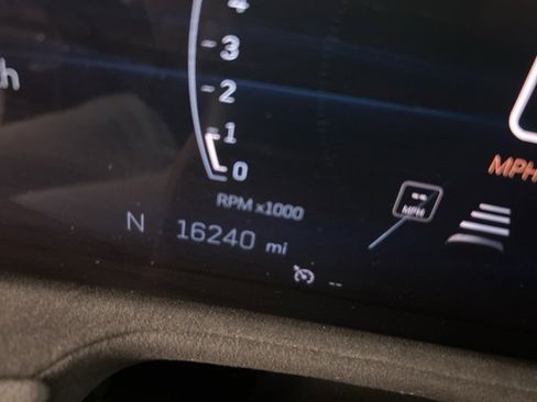 Used 2024 Cadillac XT4 Sport image 32