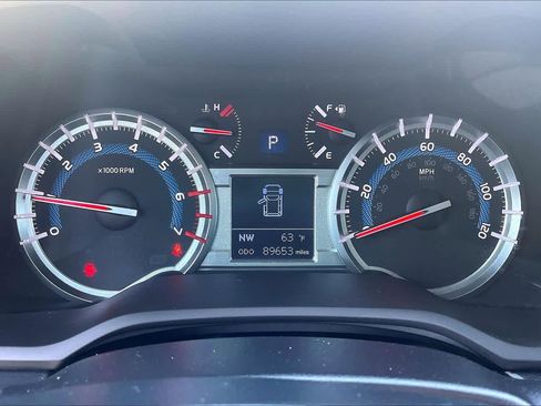 Used 2016 Toyota 4Runner Limited image 27