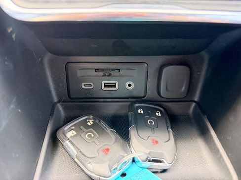 Used 2020 GMC Terrain SLE w/ Driver Convenience Package FWD image 23