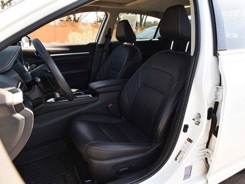 Used 2024 Nissan Altima 2.5 SR w/ SR Premium Package image 19