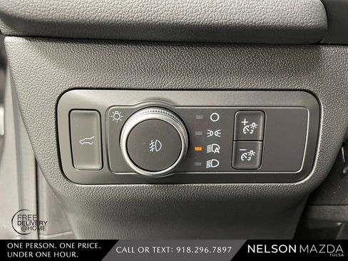 Used 2021 Ford Escape SEL image 28