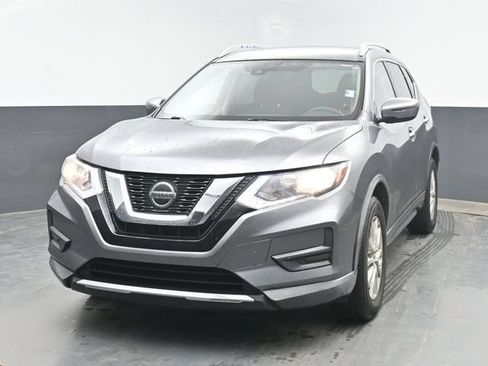 Used 2019 Nissan Rogue SV FWD image 3